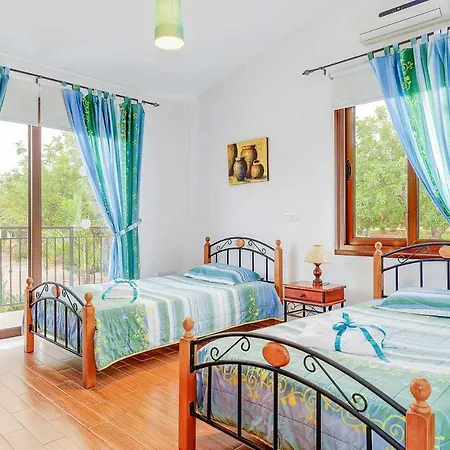 Villa Chariklia Neo Chorio