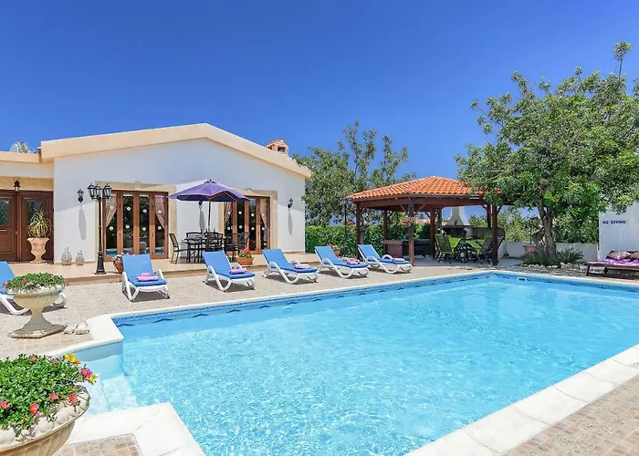 Villa Chariklia Neo Chorio